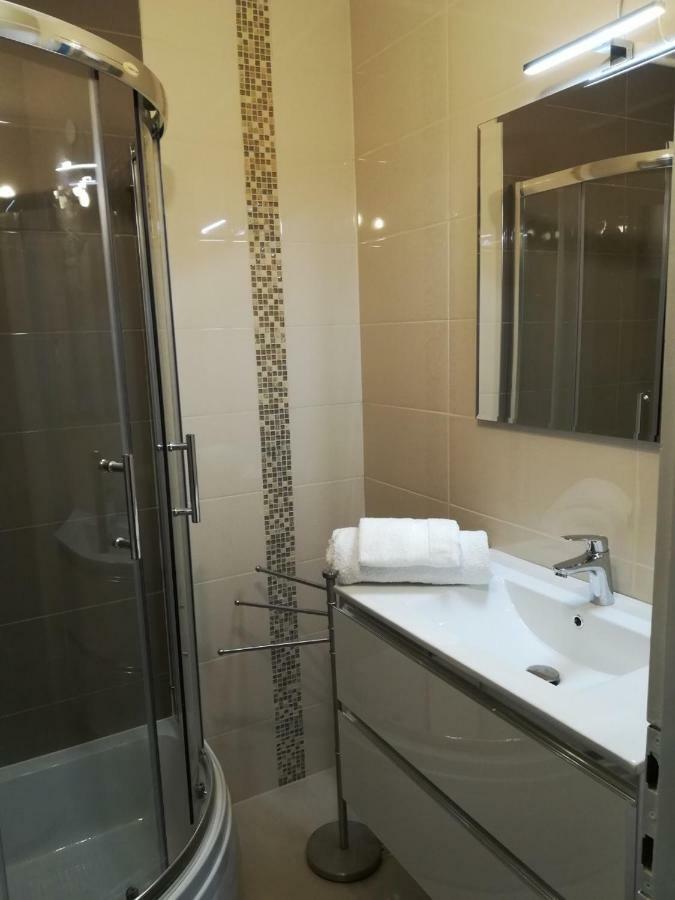 Apartman Tonika Póla Kültér fotó